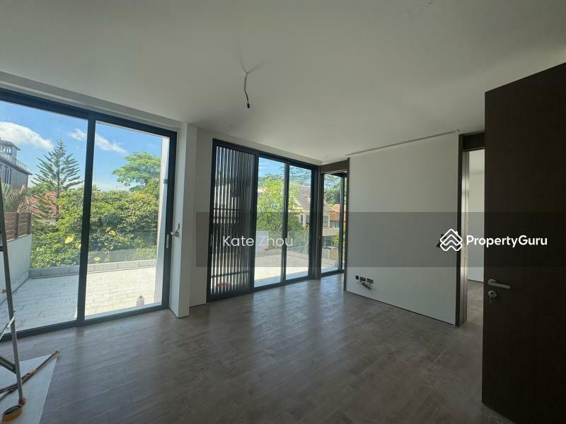 Semi-Detached for Sale: Holland, D10, 279254
