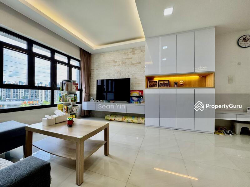 HDB Flat for Sale: Tampines, D18, 521868