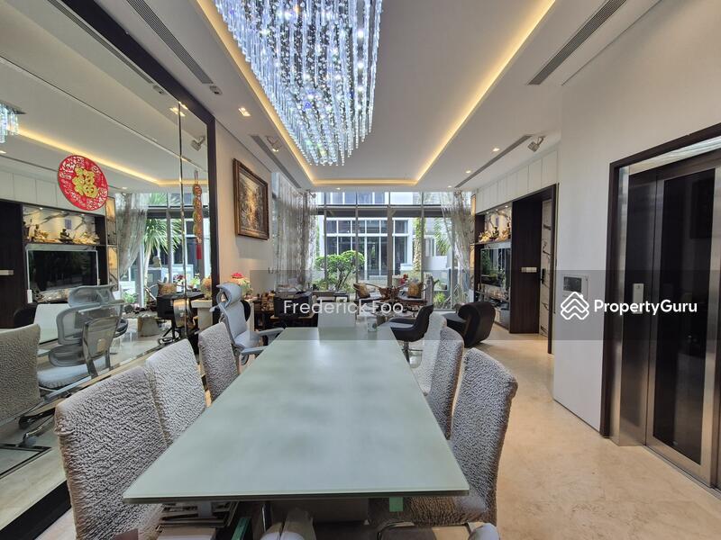 Palms @ Sixth Avenue