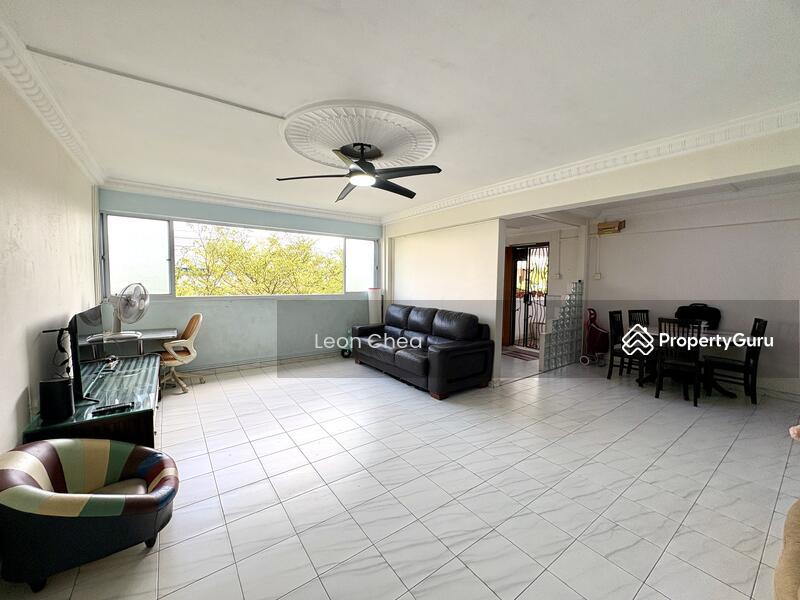 Prop-GPT: HDB Flat: D27 Yishun 289 Yishun Avenue 6