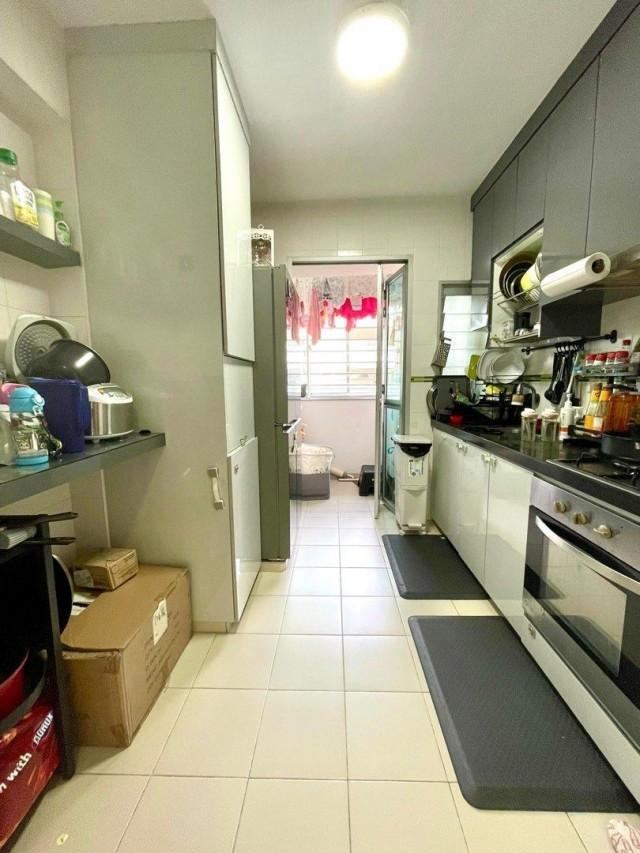 HDB Apartment for Sale: Yishun, D27, 760446