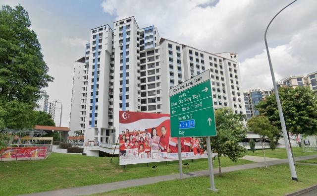 671 Choa Chu Kang Crescent HDB Apartment For Sale, $650,000, 3 Bed 2 Bath 11 sqft $59,091.00 psf