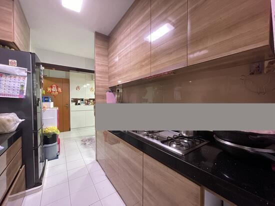 183A Boon Lay Avenue HDB Apartment For Sale, $730,000, 3 Bed 2 Bath 1,206 sqft $605.00 psf