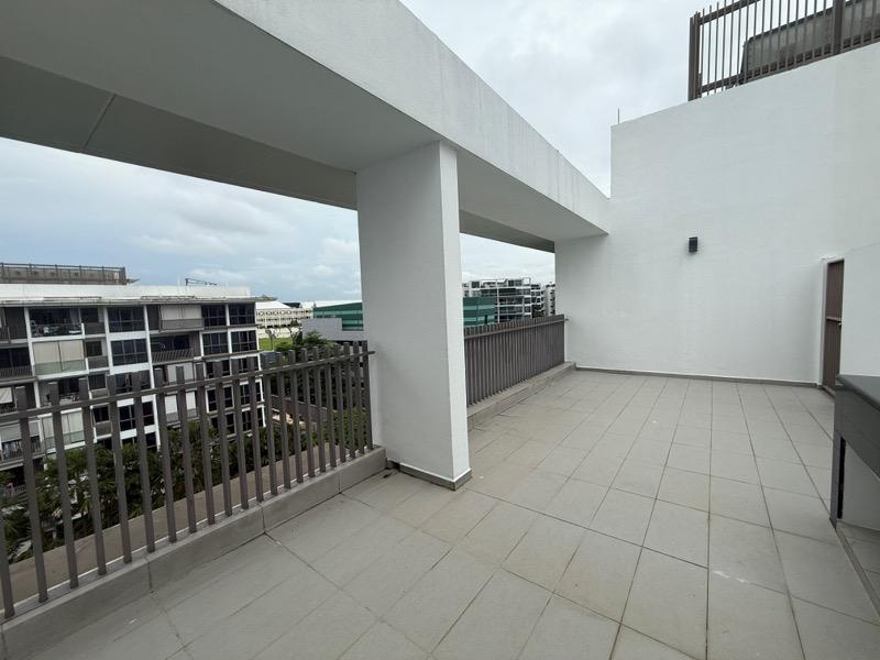 The Inflora Condominium For Sale, $1,750,000, 3 Bed 3 Bath 1,582 sqft $1,106.00 psf