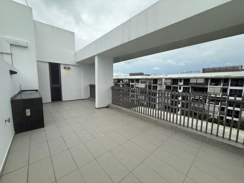 The Inflora Condominium For Sale, $1,750,000, 3 Bed 3 Bath 1,582 sqft $1,106.00 psf