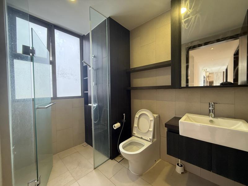 The Inflora Condominium For Sale, $1,750,000, 3 Bed 3 Bath 1,582 sqft $1,106.00 psf