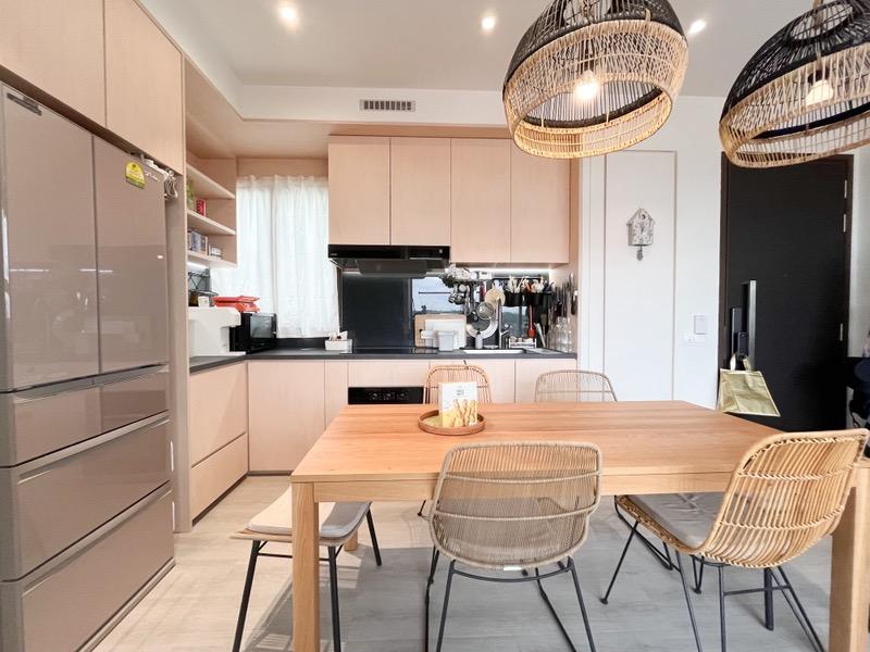 The Brooks I & The Brooks II Apartment For Sale, $1,210,000, 2 Bed 1 Bath 603 sqft $2,007.00 psf