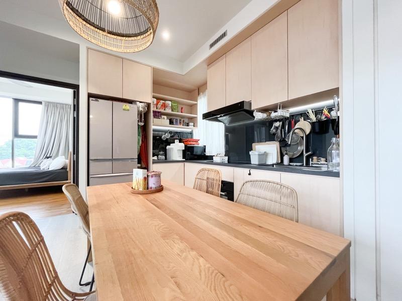 The Brooks I & The Brooks II Apartment For Sale, $1,210,000, 2 Bed 1 Bath 603 sqft $2,007.00 psf