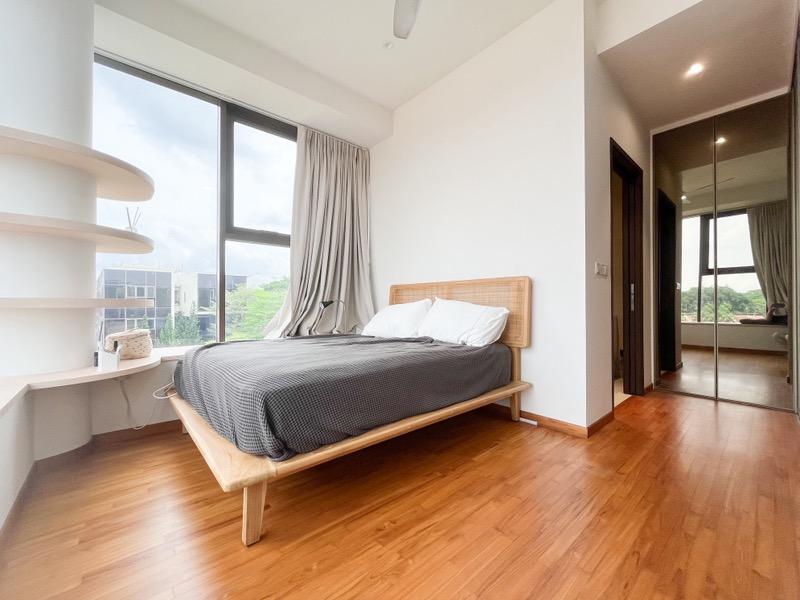 The Brooks I & The Brooks II Apartment For Sale, $1,210,000, 2 Bed 1 Bath 603 sqft $2,007.00 psf