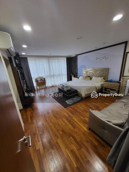 C.H.E.A.P. Freehold Bungalow with Pool and Lift