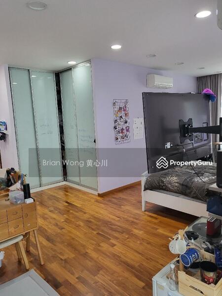 C.H.E.A.P. Freehold Bungalow with Pool and Lift