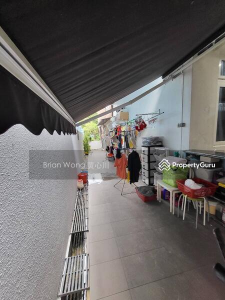 C.H.E.A.P. Freehold Bungalow with Pool and Lift