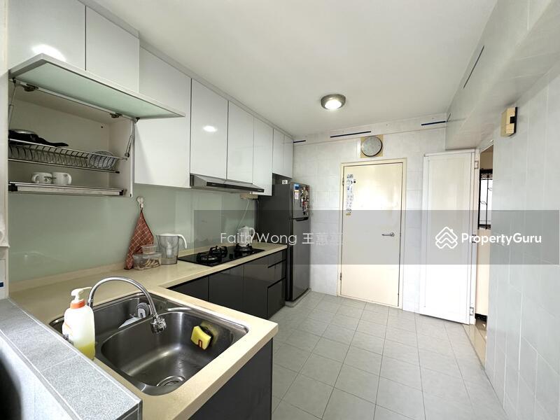 HDB Flat for Sale: D03, 141090