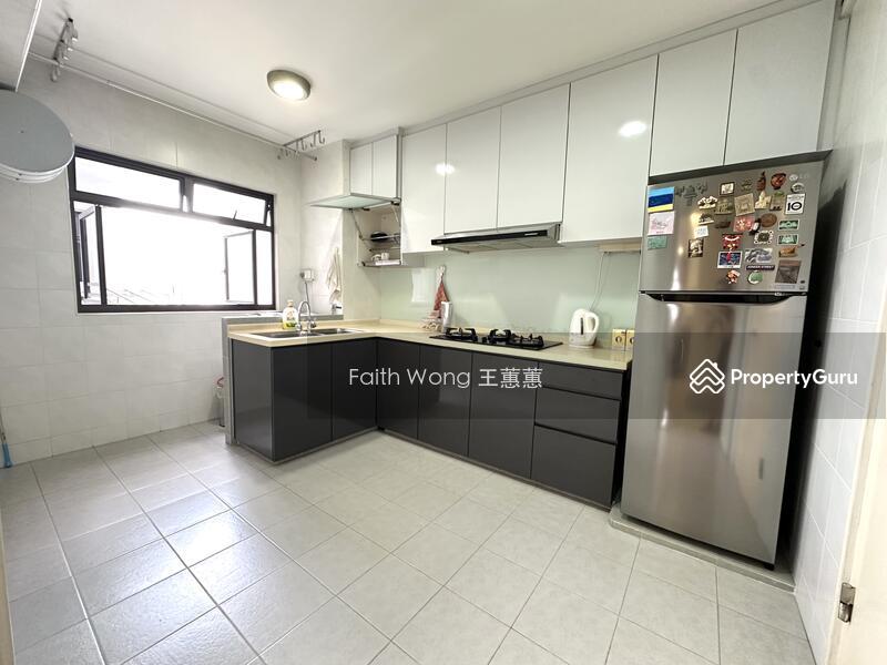 HDB Flat for Sale: D03, 141090