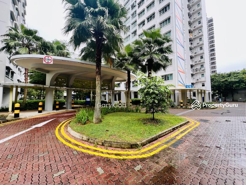 17B MacPherson Residency