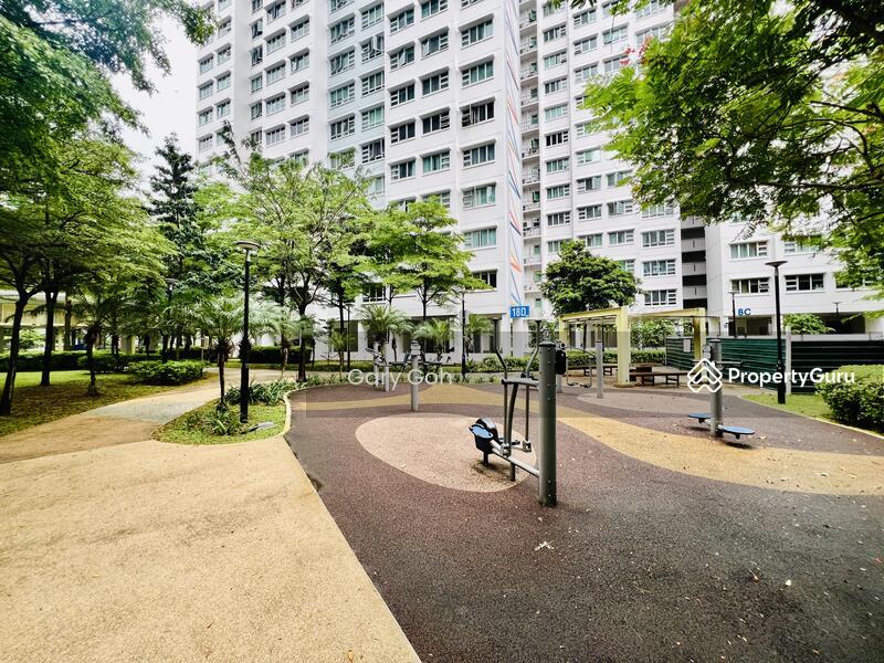 17B MacPherson Residency