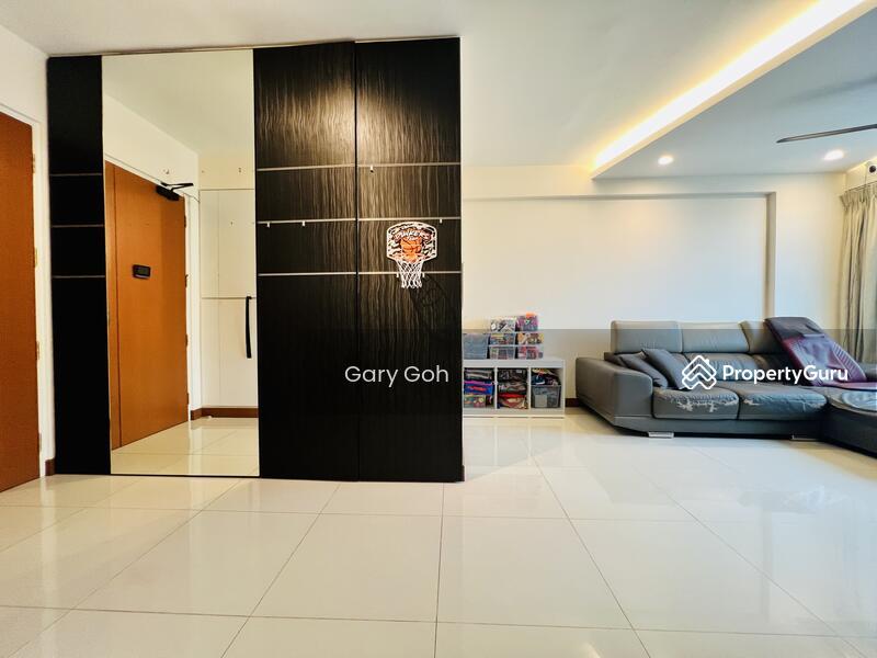 17B MacPherson Residency