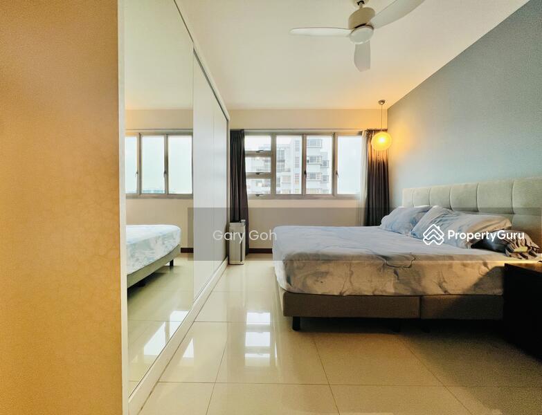 17B MacPherson Residency