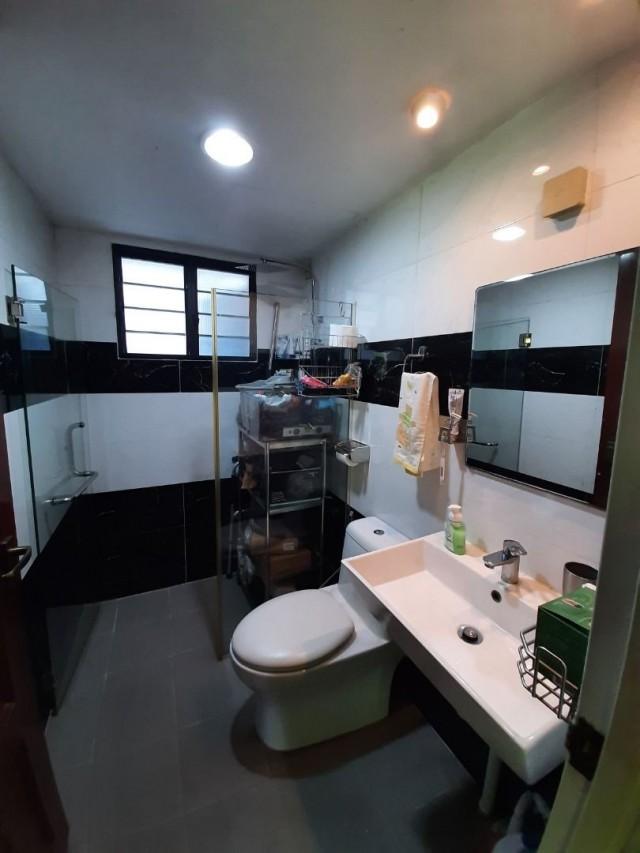 152 Lorong 2 Toa Payoh HDB Apartment For Sale, $909,000, 3 Bed 2 Bath 980 sqft $928.00 psf