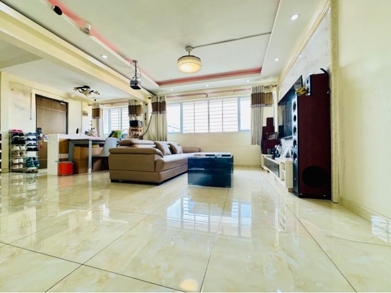 Prop-GPT: HDB Apartment: D27 Yishun 757 Yishun Street 72