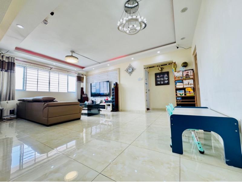 HDB Apartment for Sale: Yishun, D27, 760757