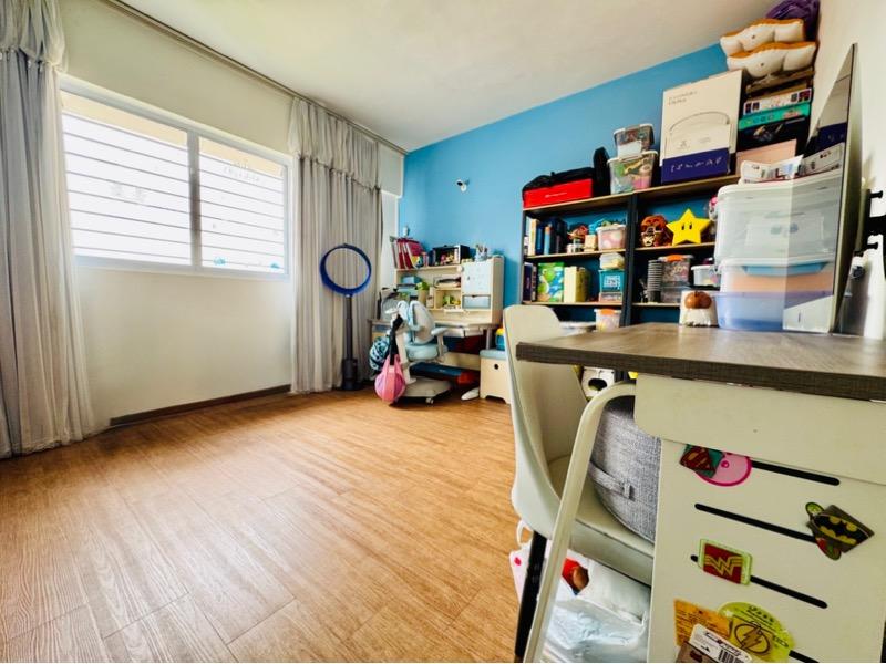 HDB Apartment for Sale: Yishun, D27, 760757