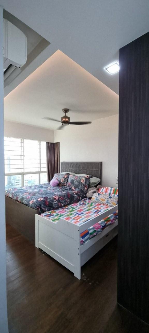 296A Bukit Batok Street 22 HDB Apartment For Sale, $945,000, 3 Bed 2 Bath 1,227 sqft $770.00 psf