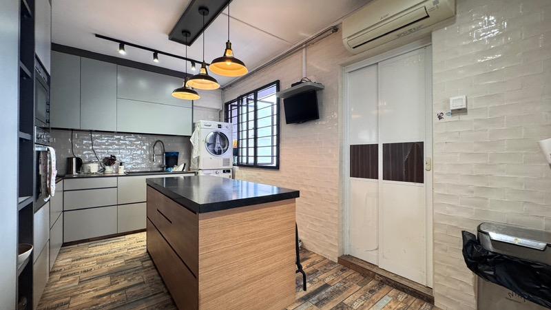 560 Hougang Street 51 HDB Apartment For Sale, $1,290,000, 3 Bed 2 Bath 1,550 sqft $832.00 psf