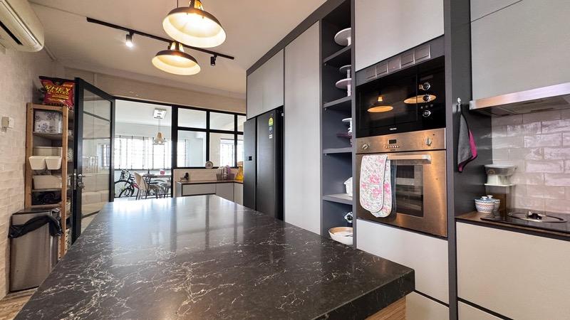 560 Hougang Street 51 HDB Apartment For Sale, $1,290,000, 3 Bed 2 Bath 1,550 sqft $832.00 psf