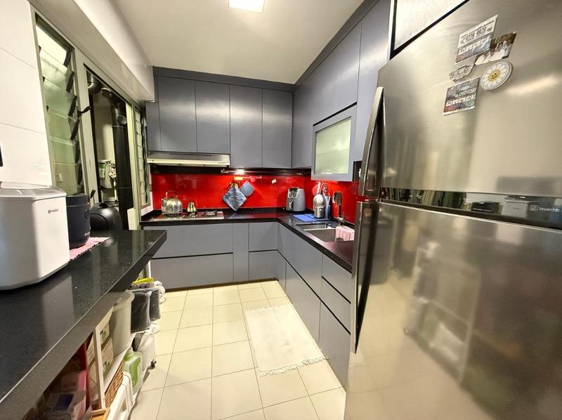 679A Punggol Drive HDB Apartment For Sale, $980,000, 4 Bed 2 Bath 107 sqft $9,159.00 psf