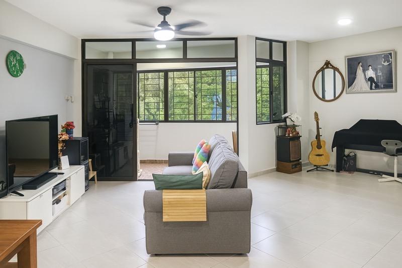 672A Jurong West Street 65 HDB Apartment For Sale, $670,000, 3 Bed 2 Bath 107 sqft $6,262.00 psf