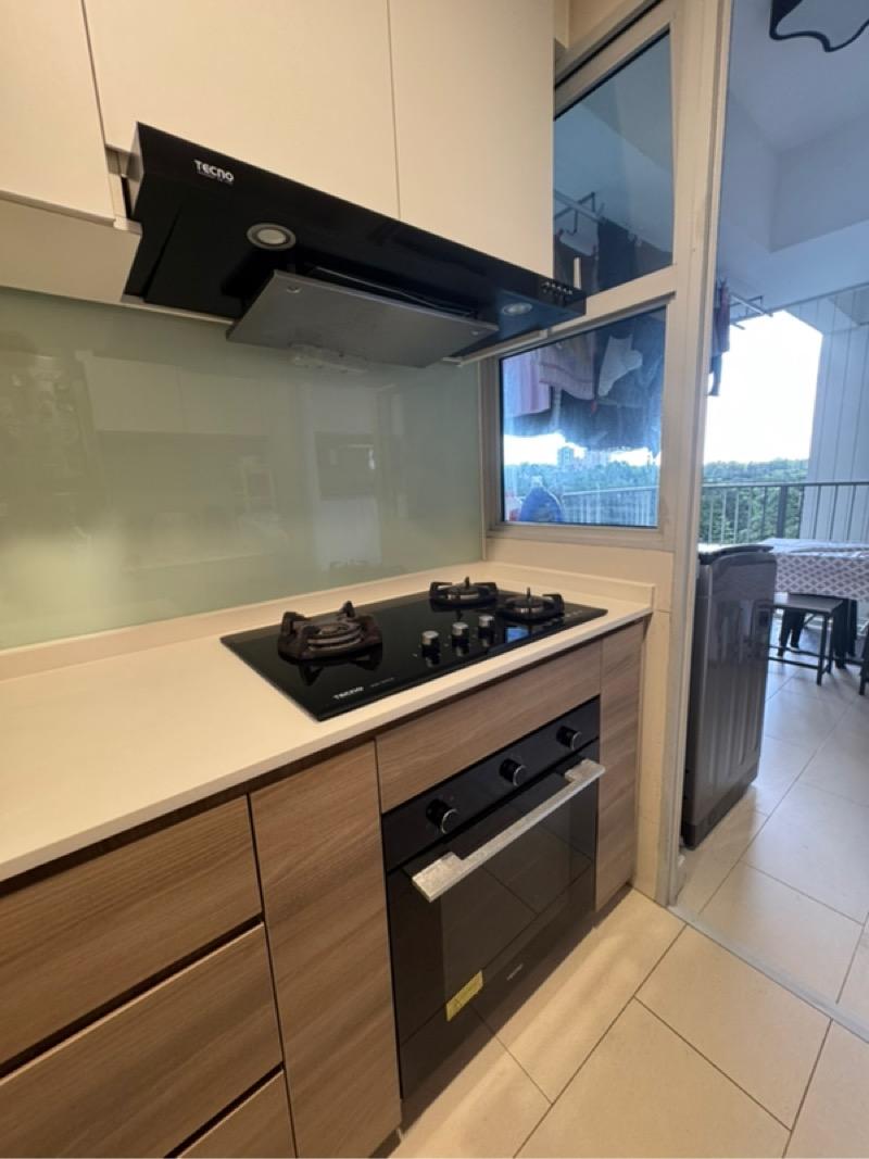 Clover By The Park Condominium For Sale, $3,000,000, 3 Bed 2 Bath 1,572 sqft $1,908.00 psf