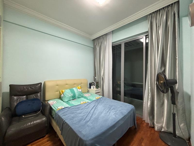 A Treasure Trove Condominium For Sale, $4,650,000, 7 Bed 5 Bath 4,870 sqft $955.00 psf