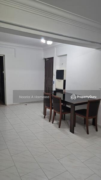 HDB Flat for Sale: Simei, D18, 520232