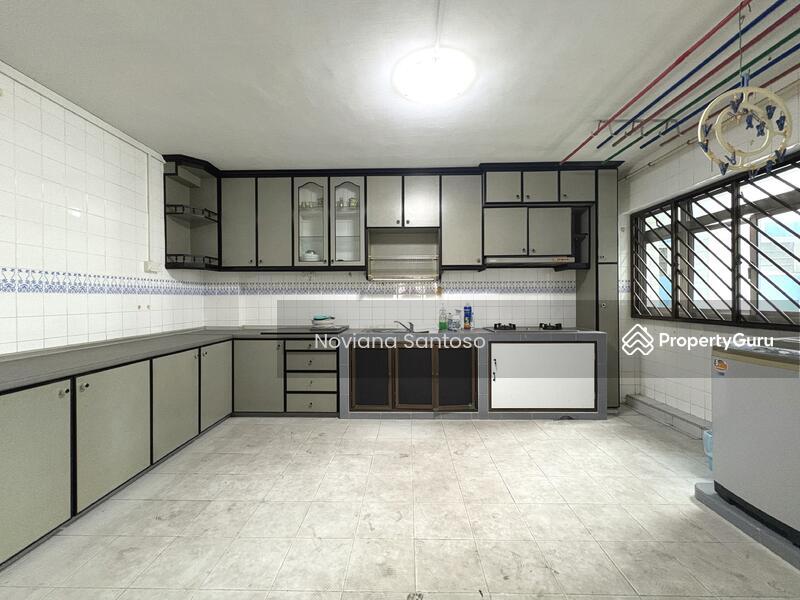 199 Pasir Ris Street 12