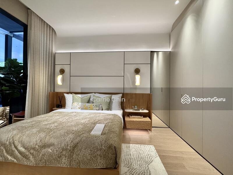 UPPERHOUSE at Orchard Boulevard