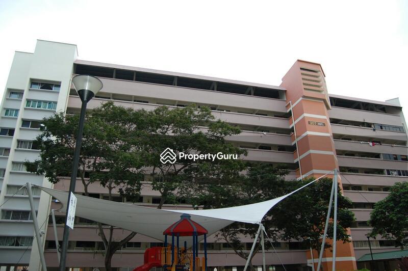 HDB Flat for Sale: Tampines, D18, 520207