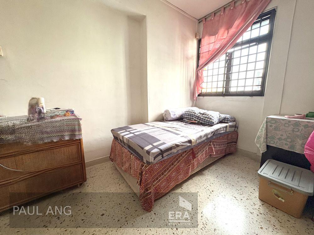 High Floor Bright & Breezy 5 Room! Mins Walk to Aljunied Mrt!