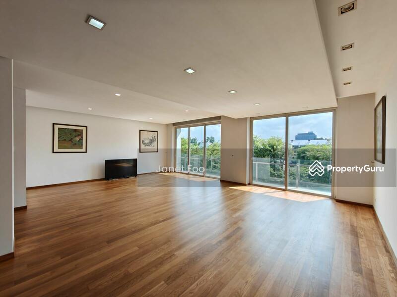 Prop-GPT: Condominium: D10 Grange Road Grange Residences