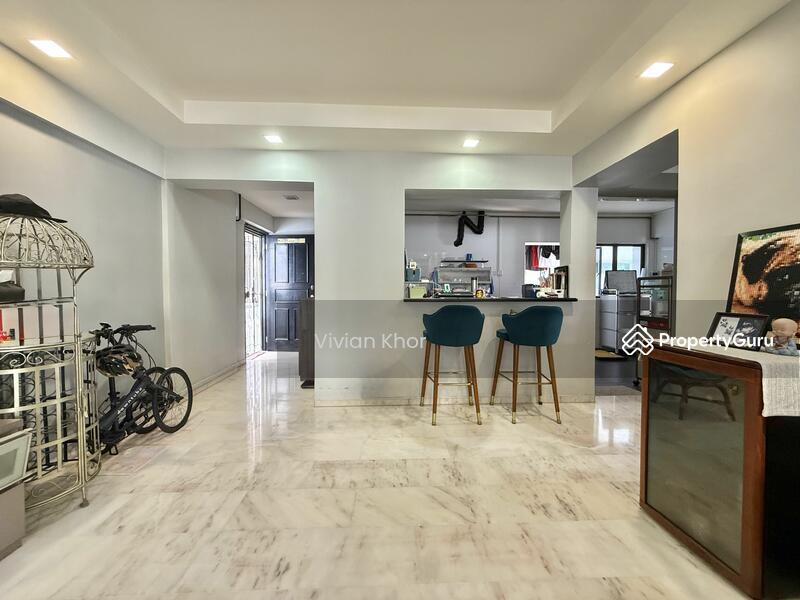 327 Jurong East Street 31