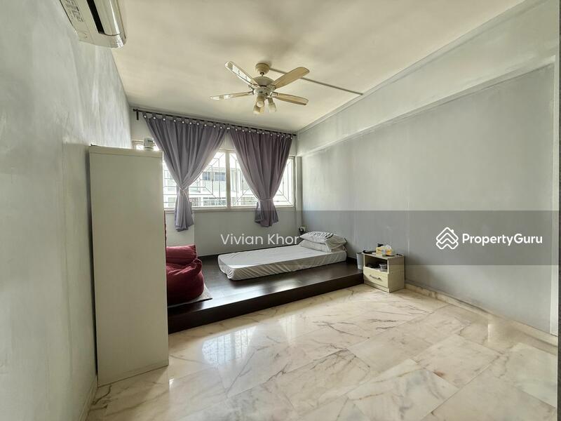 327 Jurong East Street 31