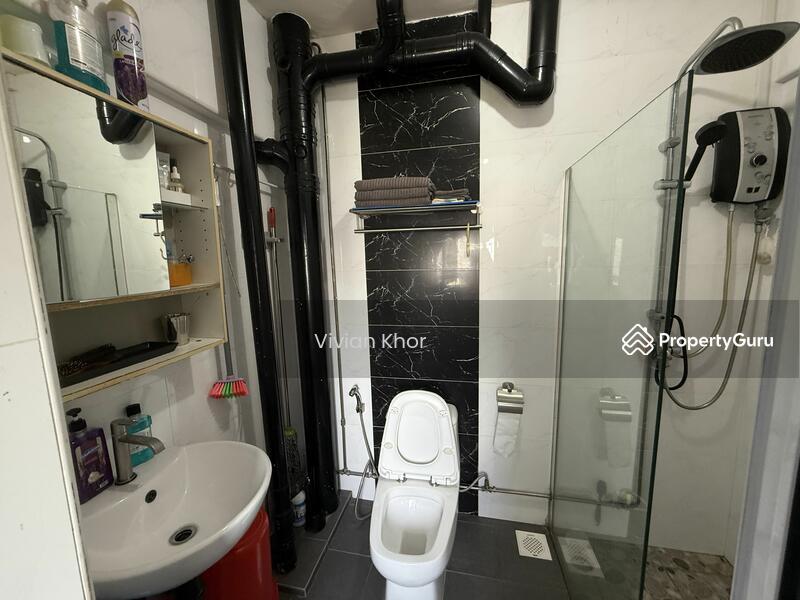 327 Jurong East Street 31