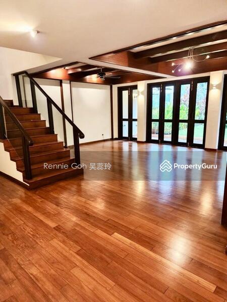 Semi D Off University Road For Sale