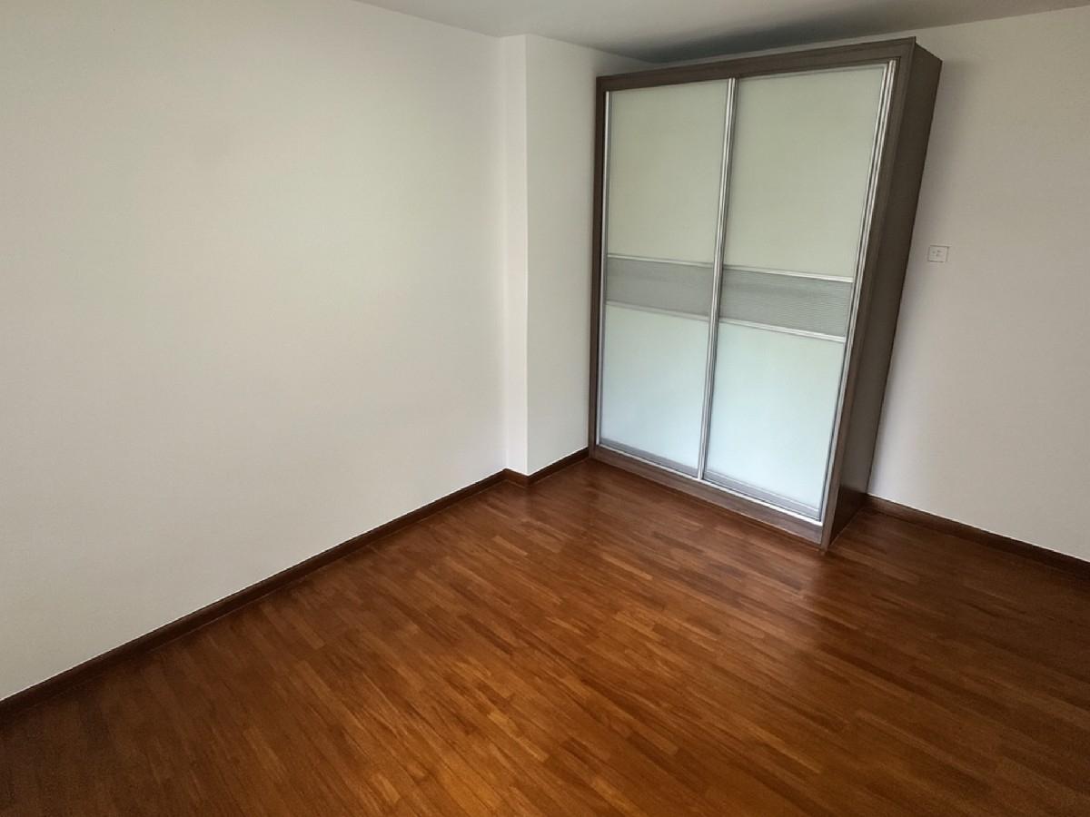 678D Jurong West Street 64 HDB Apartment For Sale, $585,000, 3 Bed 2 Bath 1,184 sqft $494.00 psf