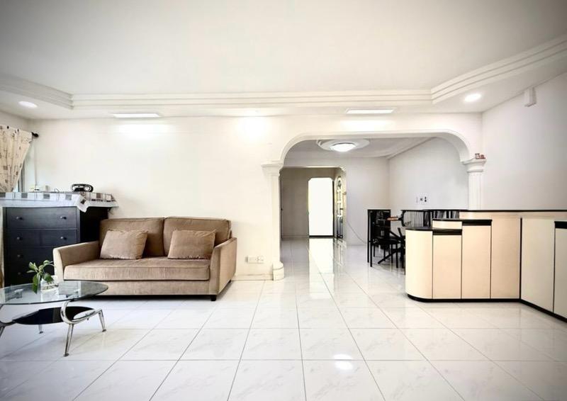 190 Pasir Ris Street 12 HDB Apartment For Sale, $749,999, 3 Bed 2 Bath 1,323 sqft $567.00 psf HDB Apartment | D18 Pasir Ris | Prop-GPT the AI-Powered Property Guru