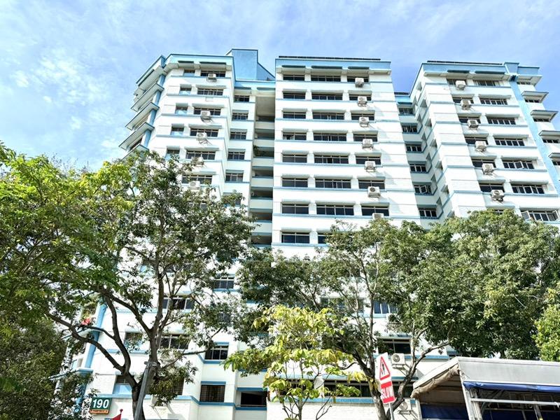 190 Pasir Ris Street 12 HDB Apartment For Sale, $749,999, 3 Bed 2 Bath 1,323 sqft $567.00 psf