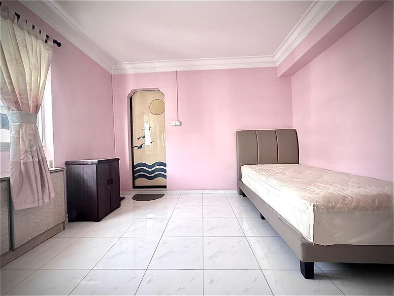 190 Pasir Ris Street 12 HDB Apartment For Sale, $749,999, 3 Bed 2 Bath 1,323 sqft $567.00 psf