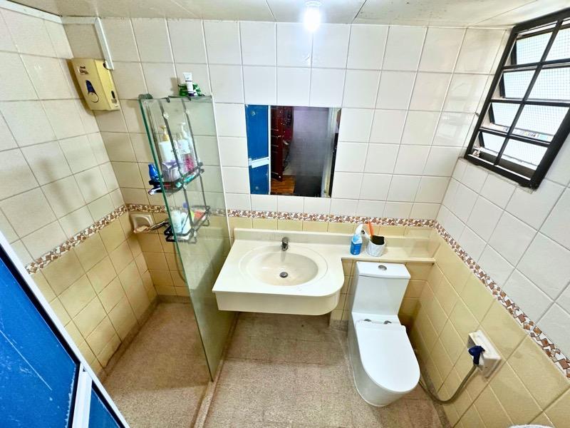 678D Jurong West Street 64 HDB Apartment For Sale, $584,999, 3 Bed 2 Bath 1,184 sqft $494.00 psf