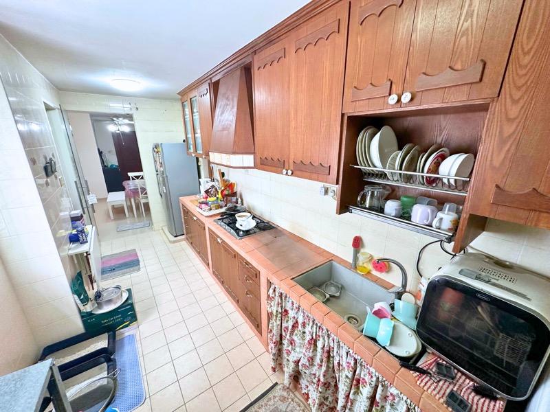 678D Jurong West Street 64 HDB Apartment For Sale, $584,999, 3 Bed 2 Bath 1,184 sqft $494.00 psf