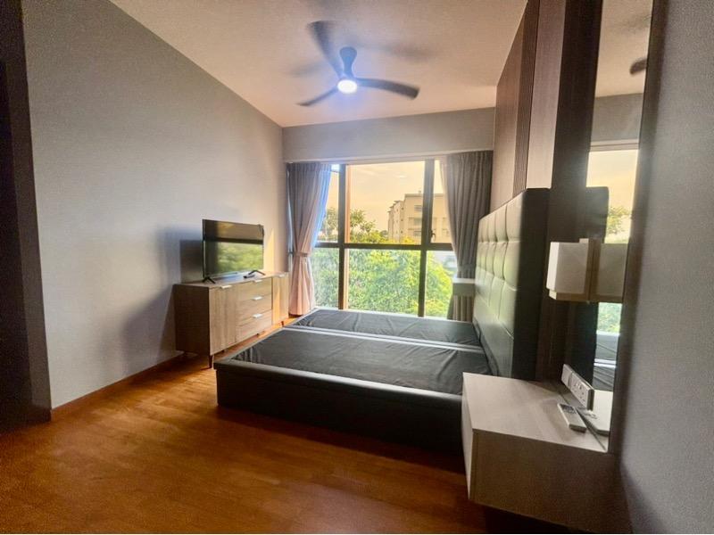 Seaside Residences Apartment For Sale, $2,450,000, 3 Bed 2 Bath 1,023 sqft $2,395.00 psf